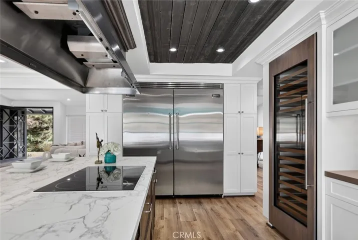 20001 Hiawatha Street, Chatsworth, California 91311
