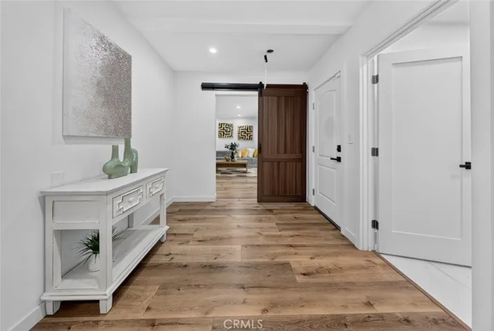 20001 Hiawatha Street, Chatsworth, California 91311