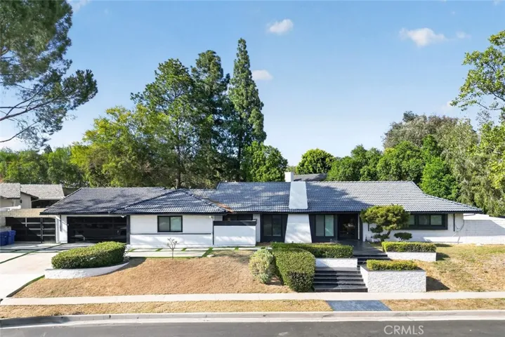 20001 Hiawatha Street, Chatsworth, California 91311
