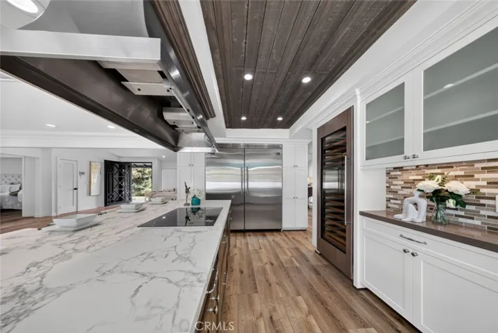 20001 Hiawatha Street, Chatsworth, California 91311