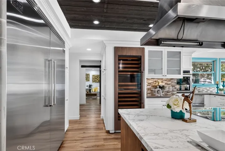 20001 Hiawatha Street, Chatsworth, California 91311