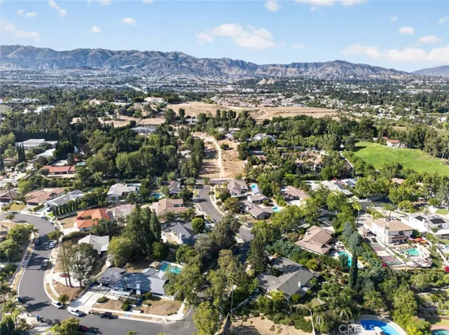 20001 Hiawatha Street, Chatsworth, California 91311