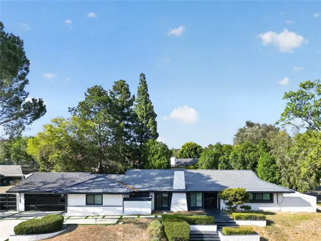 20001 Hiawatha Street, Chatsworth, California 91311