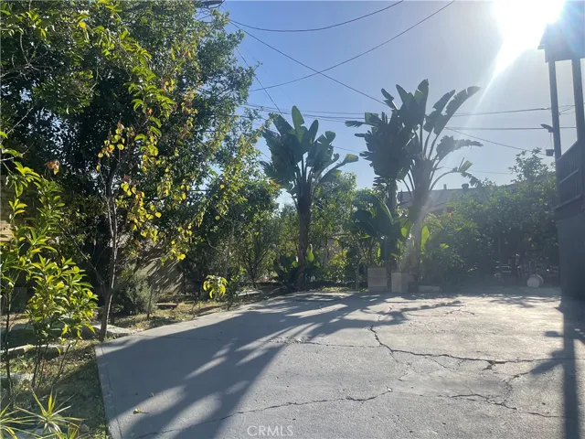 702 S Soto, Los Angeles, California 90023
