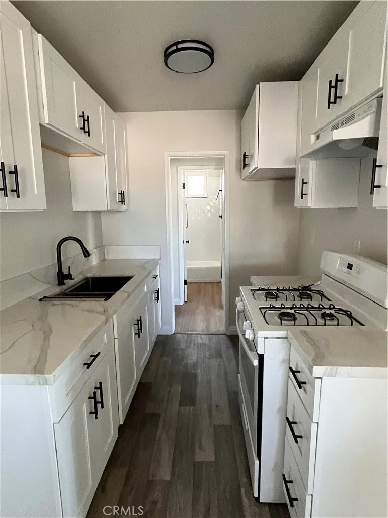 703 W Anaheim, Wilmington, California 90744 — photo 4