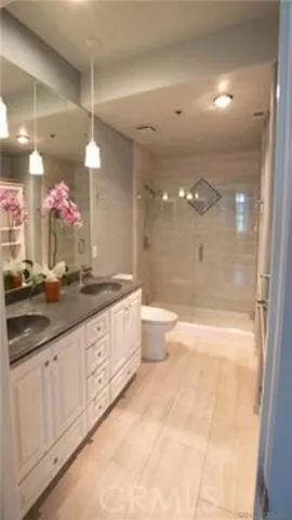 3969 Mahaila 113, San Diego, California 92122