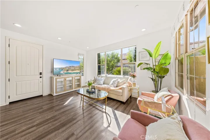 56 Bay Laurel, Irvine, California 92620