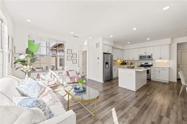 56 Bay Laurel, Irvine, California 92620