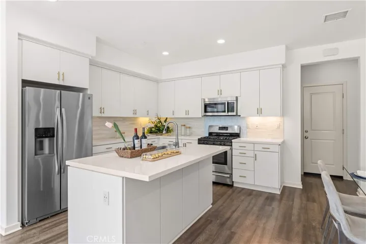 56 Bay Laurel, Irvine, California 92620