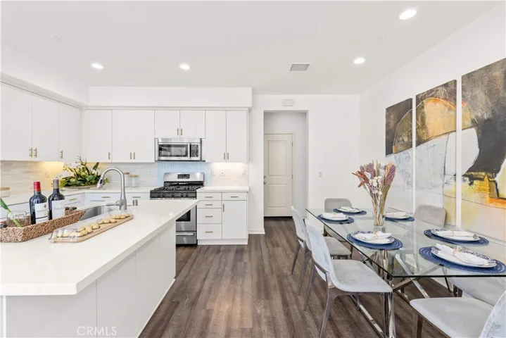 56 Bay Laurel, Irvine, California 92620