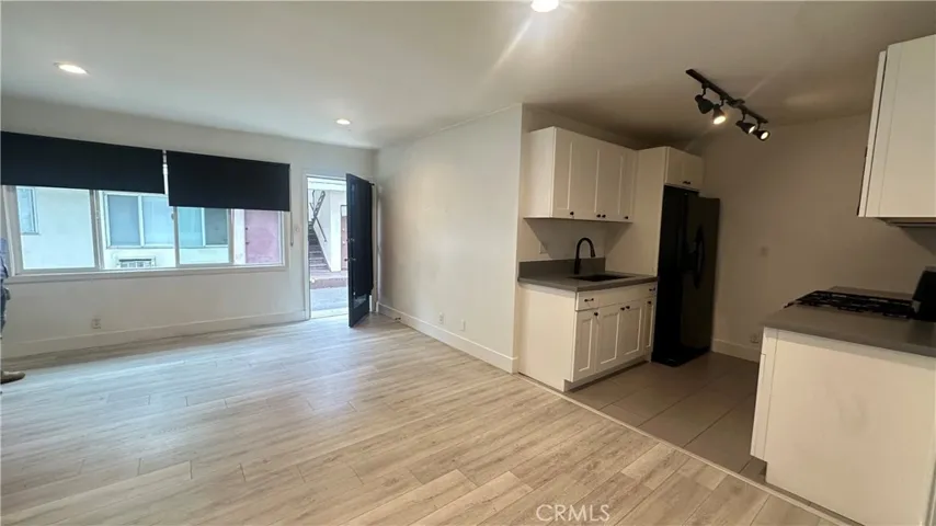 14222 Calvert Street 3, Van Nuys, California 91401