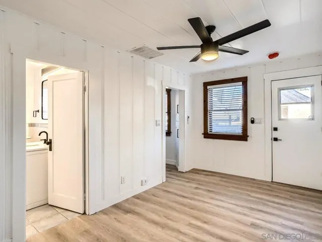 4655 Date Ave, La Mesa, California 91941