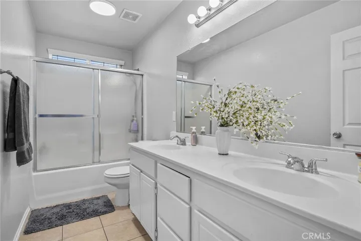 15446 Buchanan, Fontana, California 92336
