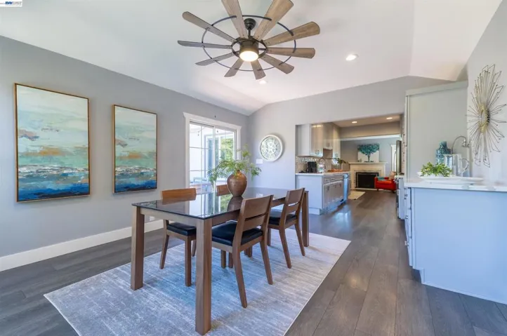 16004 Wellington Way, Castro Valley, California 94578