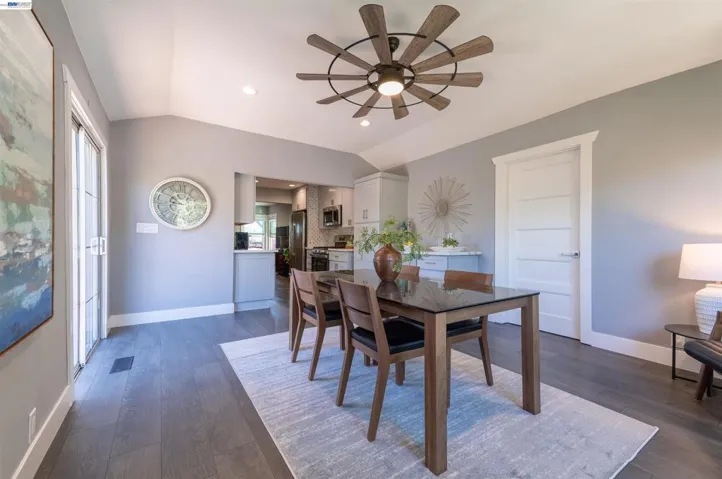16004 Wellington Way, Castro Valley, California 94578