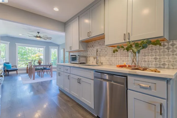 16004 Wellington Way, Castro Valley, California 94578