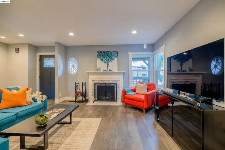 16004 Wellington Way, Castro Valley, California 94578