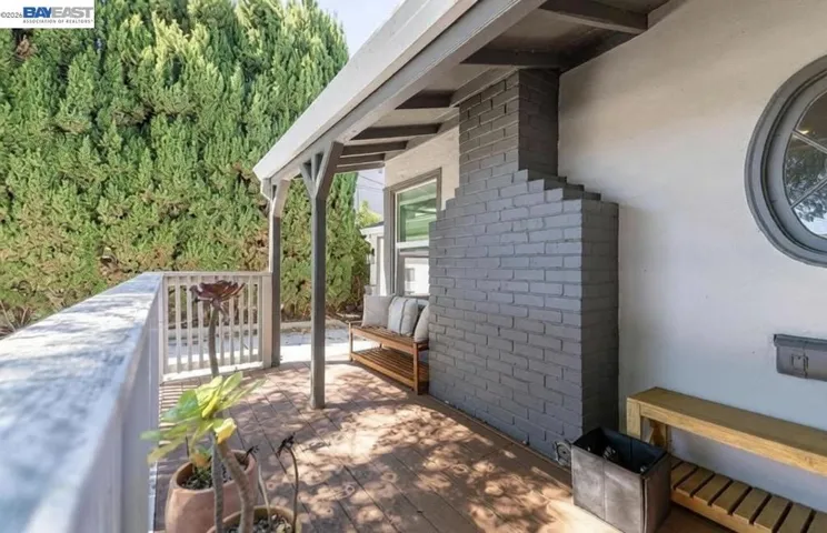 16004 Wellington Way, Castro Valley, California 94578