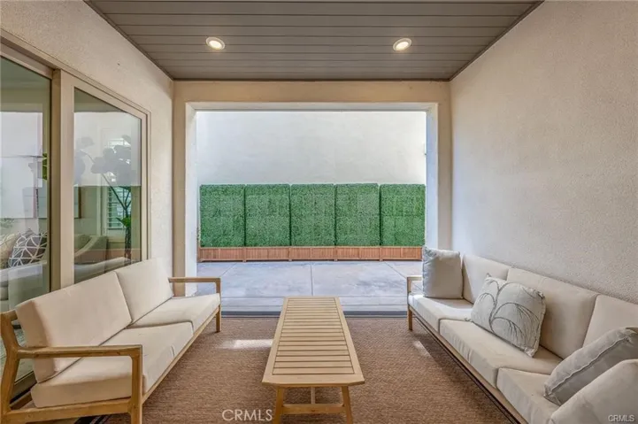 174 Scale, Irvine, California 92618