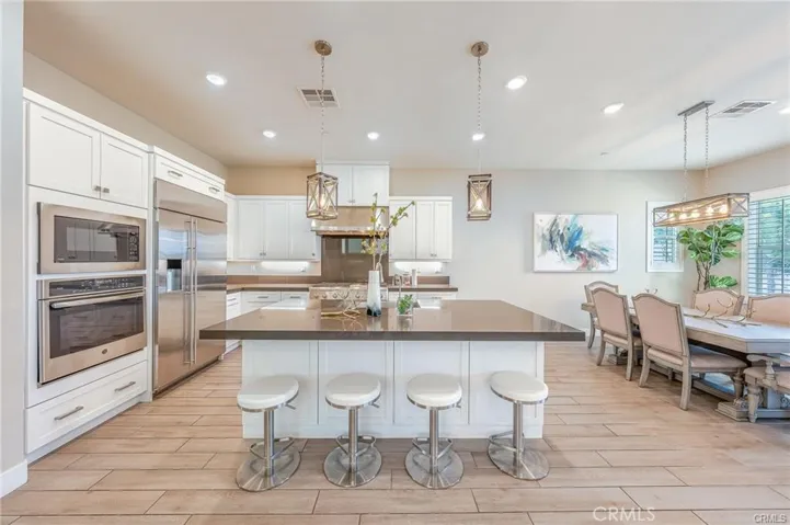 174 Scale, Irvine, California 92618