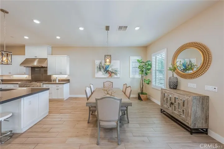174 Scale, Irvine, California 92618