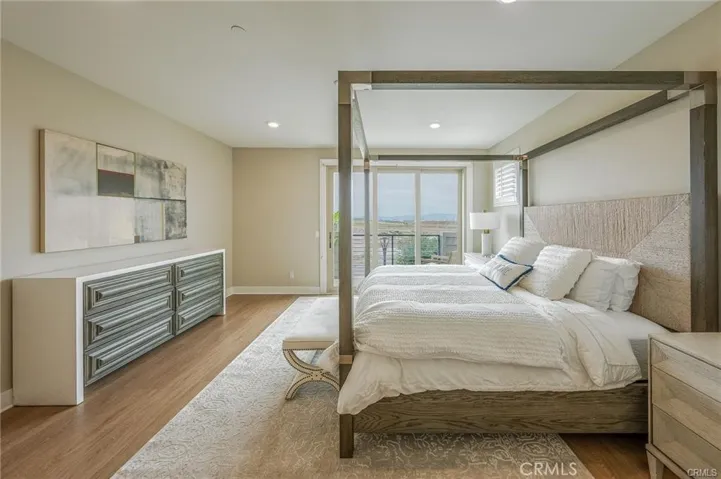 174 Scale, Irvine, California 92618