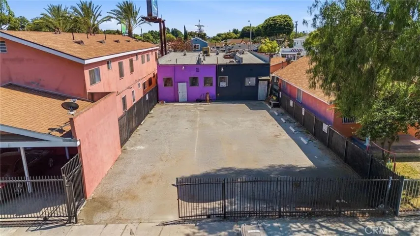 2945 Tweedy, South Gate, California 90280