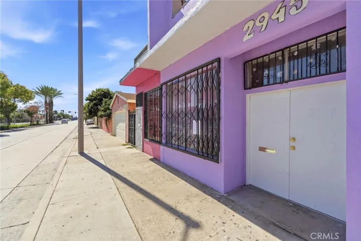 2945 Tweedy, South Gate, California 90280