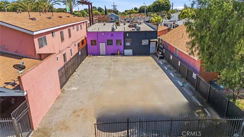 2945 Tweedy, South Gate, California 90280