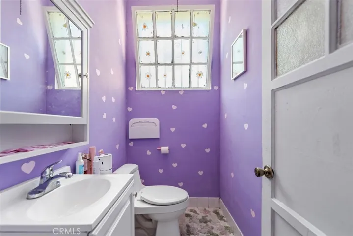 2945 Tweedy, South Gate, California 90280