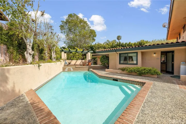 1432 Via Coronel, Palos Verdes Estates, California 90274