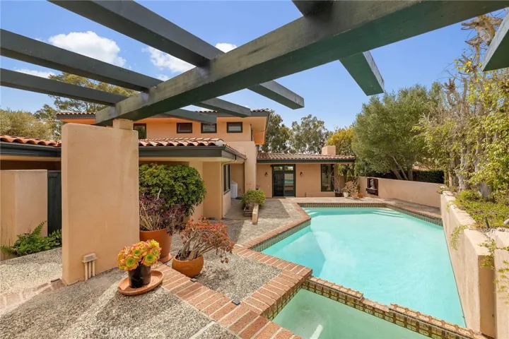 1432 Via Coronel, Palos Verdes Estates, California 90274