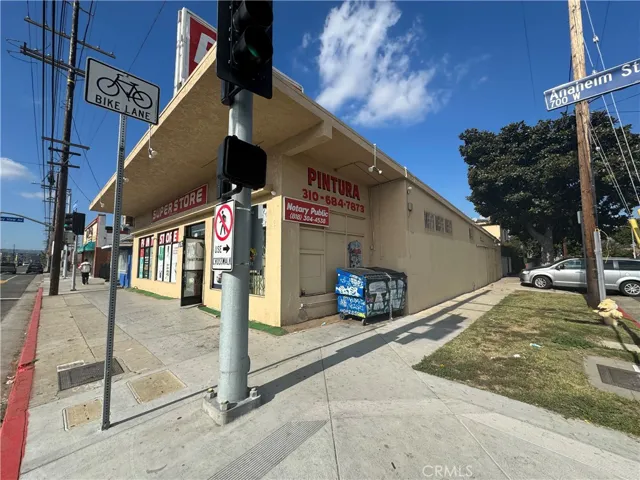 703 W Anaheim, Wilmington, California 90744