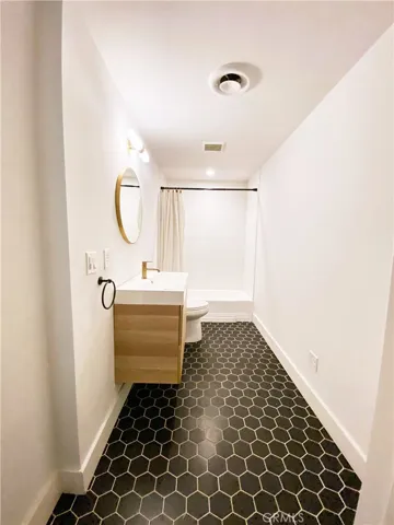 1133 Berkeley, Glendale, California 91205