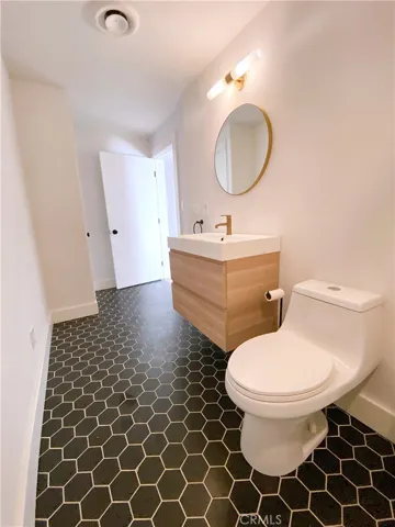 1133 Berkeley, Glendale, California 91205