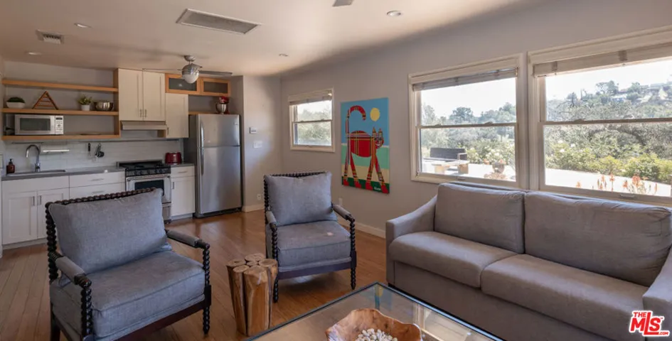 4650 Canoga Avenue, Woodland Hills, California 91364