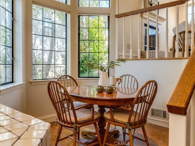 breakfast nook
