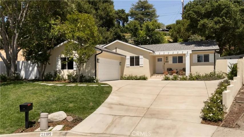 23105 Middlebank Drive, Newhall, California 91321