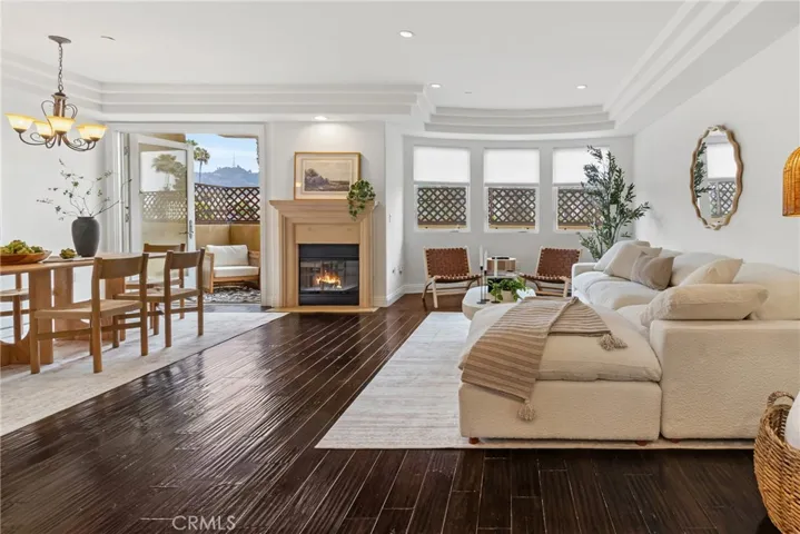 12044 Hoffman 303, Studio City, California 91604