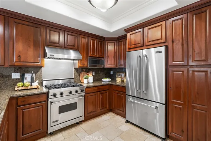12044 Hoffman 303, Studio City, California 91604