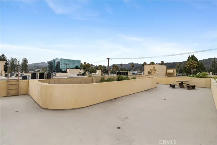 12044 Hoffman 303, Studio City, California 91604