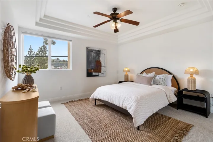 12044 Hoffman 303, Studio City, California 91604