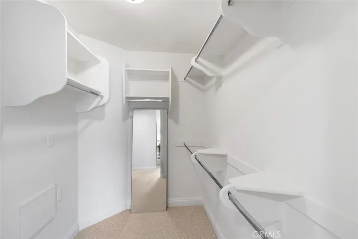 12044 Hoffman 303, Studio City, California 91604