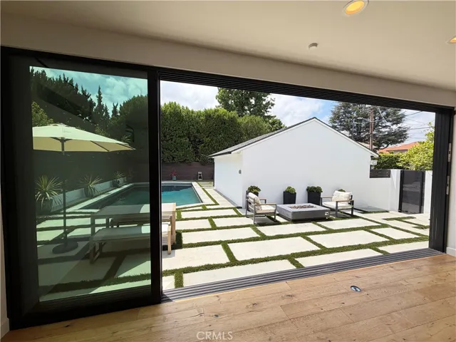 4257 Shadyglade Avenue, Studio City, California 91604