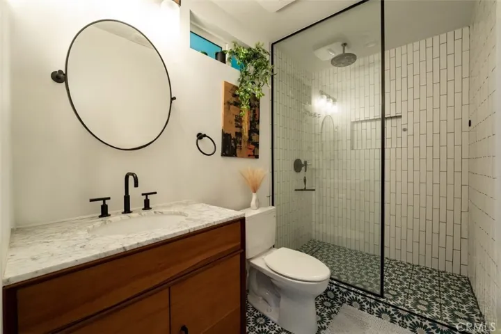 4257 Shadyglade Avenue, Studio City, California 91604