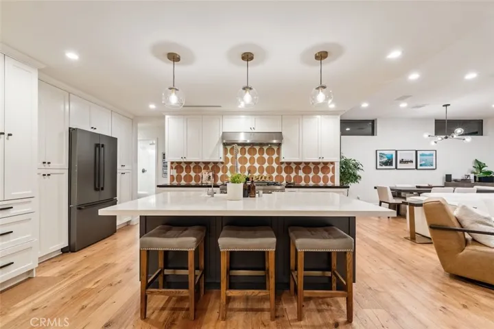 4257 Shadyglade Avenue, Studio City, California 91604