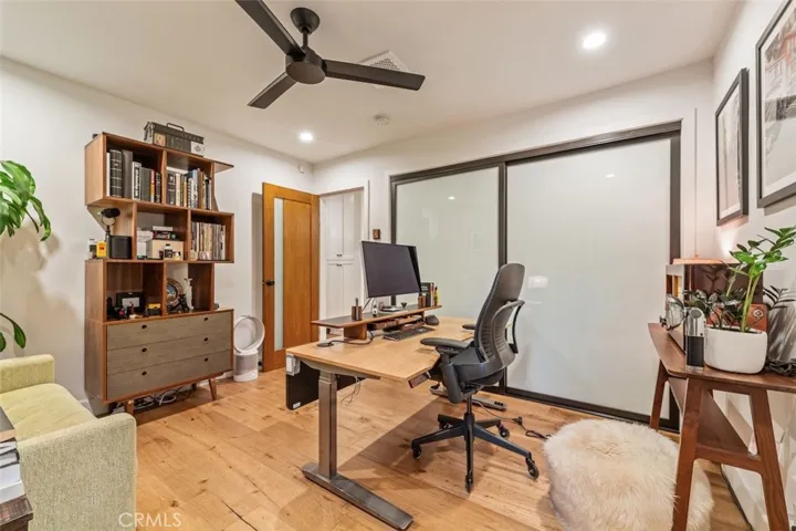4257 Shadyglade Avenue, Studio City, California 91604