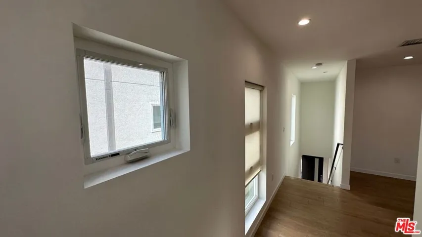 5226 Satsuma Avenue, North Hollywood, California 91601