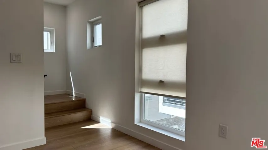 5226 Satsuma Avenue, North Hollywood, California 91601