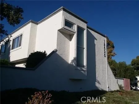 18535 Mayall Street J, Northridge, California 91324